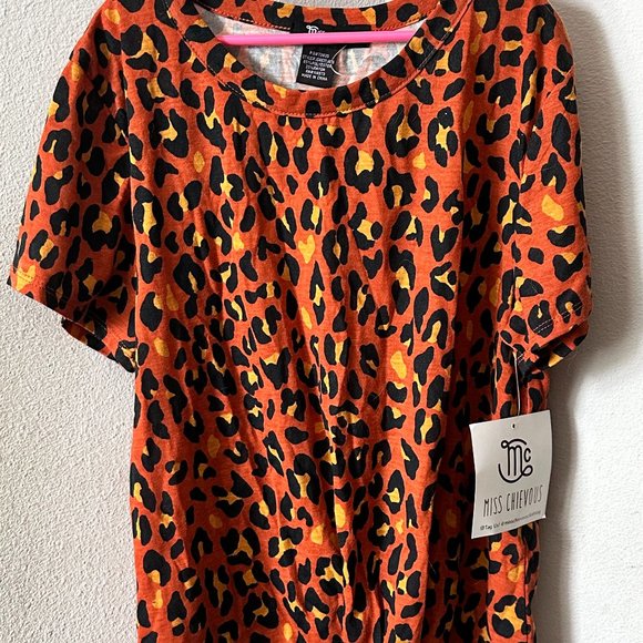 Miss Chievous Tops - Animal Print Womens Tee NWT